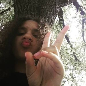 Meet your Posher, Elisha